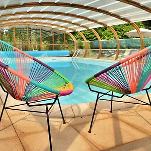  Hébergement de vacances Domaine De Lestroué France